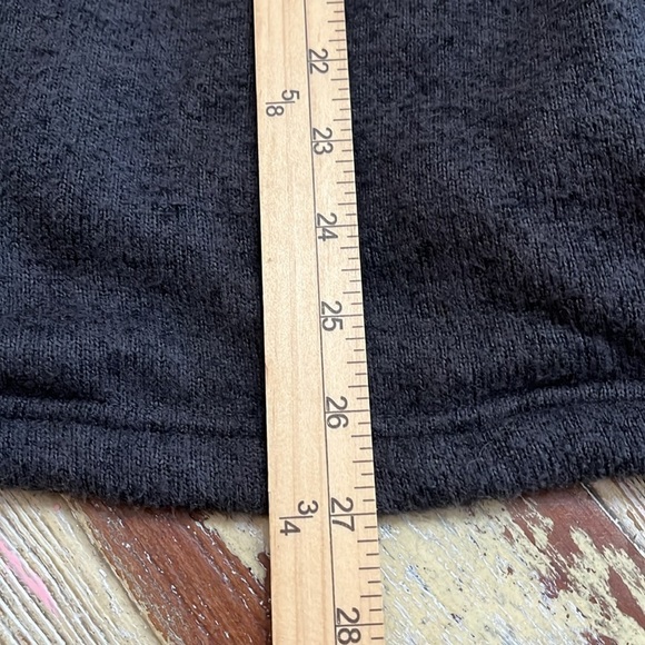 Disney Qtr Zip Gray Fleece with Pockets L Authentic Logo Chest Main Street USA - Picture 8 of 8